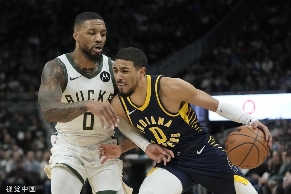 是篮球场上 是篮球场上